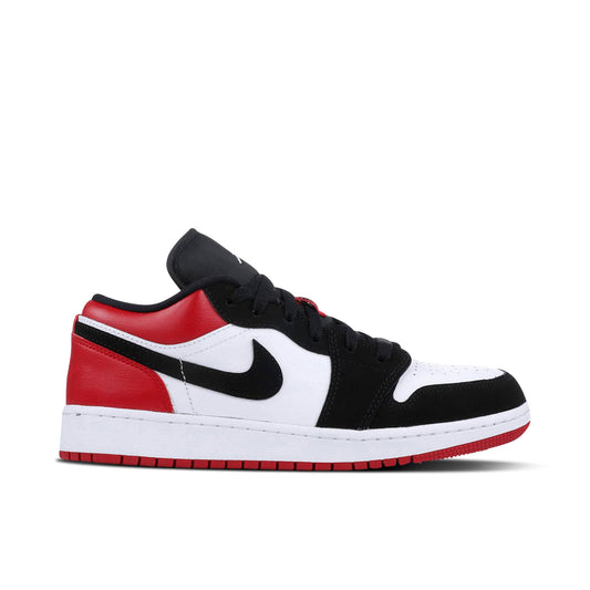 Nike sneakers red and black